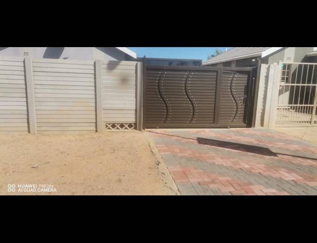 2 BEDROOM HOUSE FOR SALE IN SKY CITY